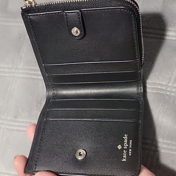 Kate Spade Wallet - Picture 2 of 5